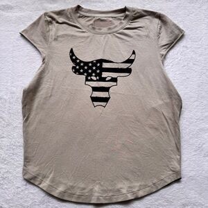 Under Armour Crop Top - Size Small